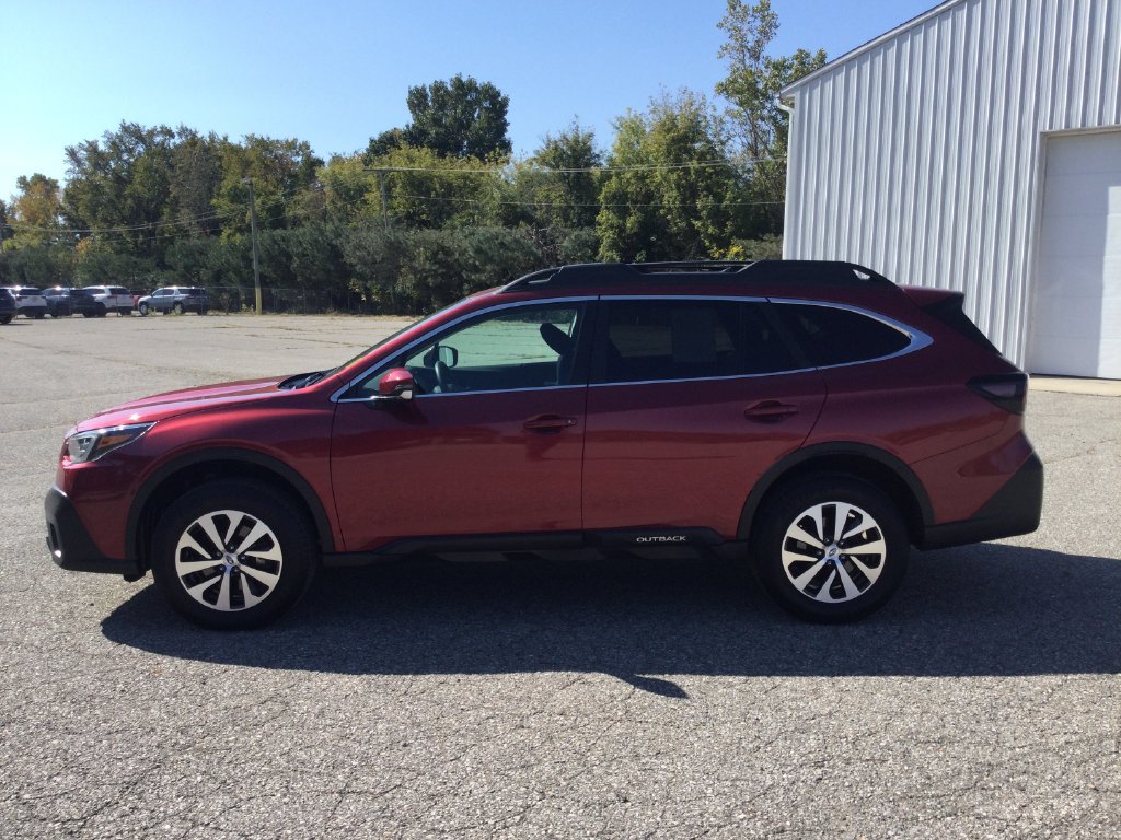 Used 2022 Subaru Outback Premium AWD/4WD image 4