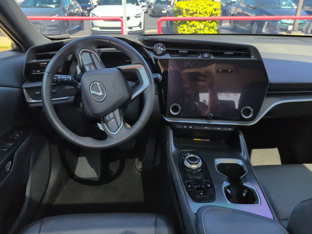 Used 2023 Lexus RZ 450e Premium w/ Technology Package AWD/4WD image 10