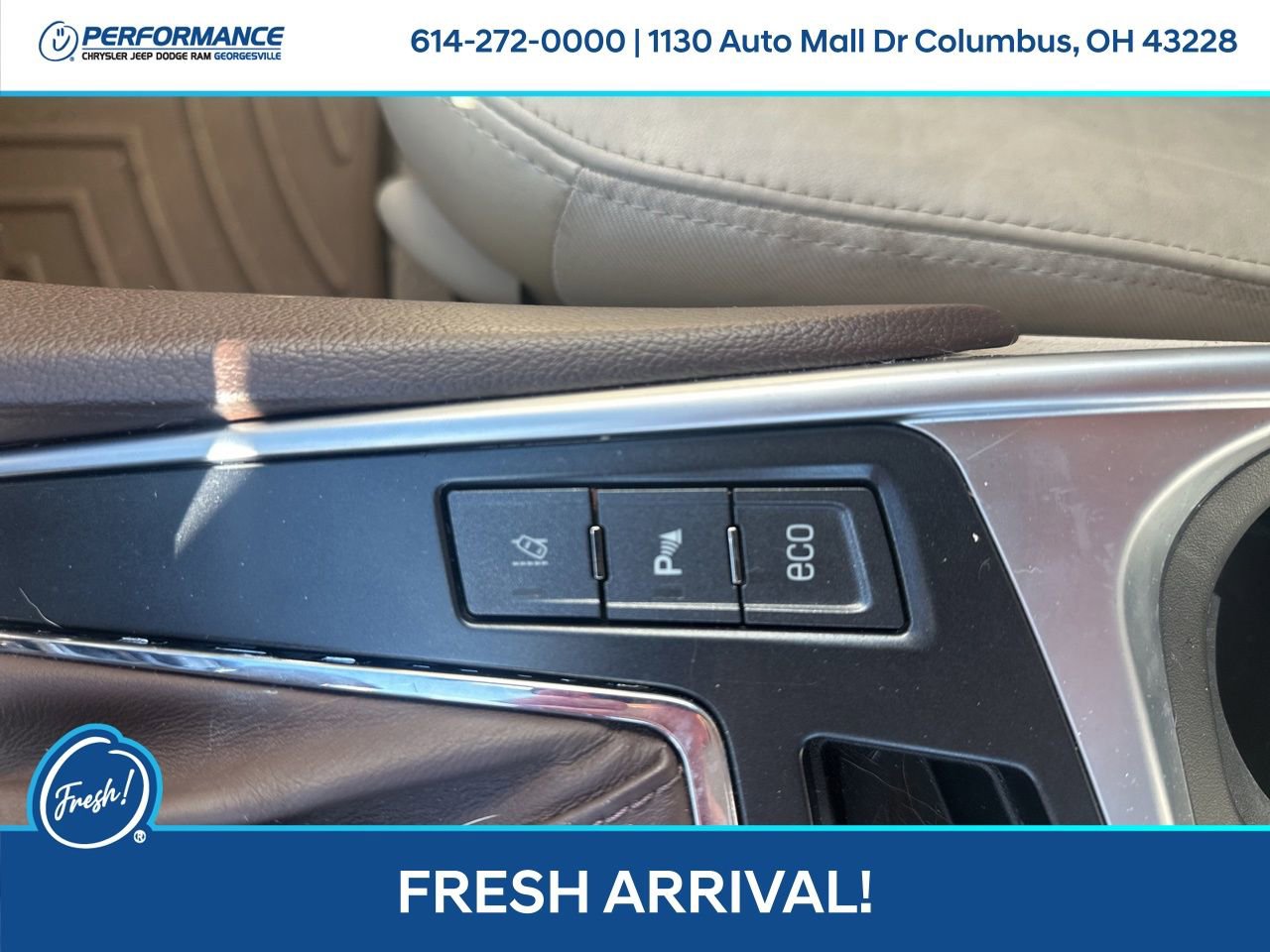 Used 2014 Cadillac SRX Luxury w/ Driver Awareness Package image 20