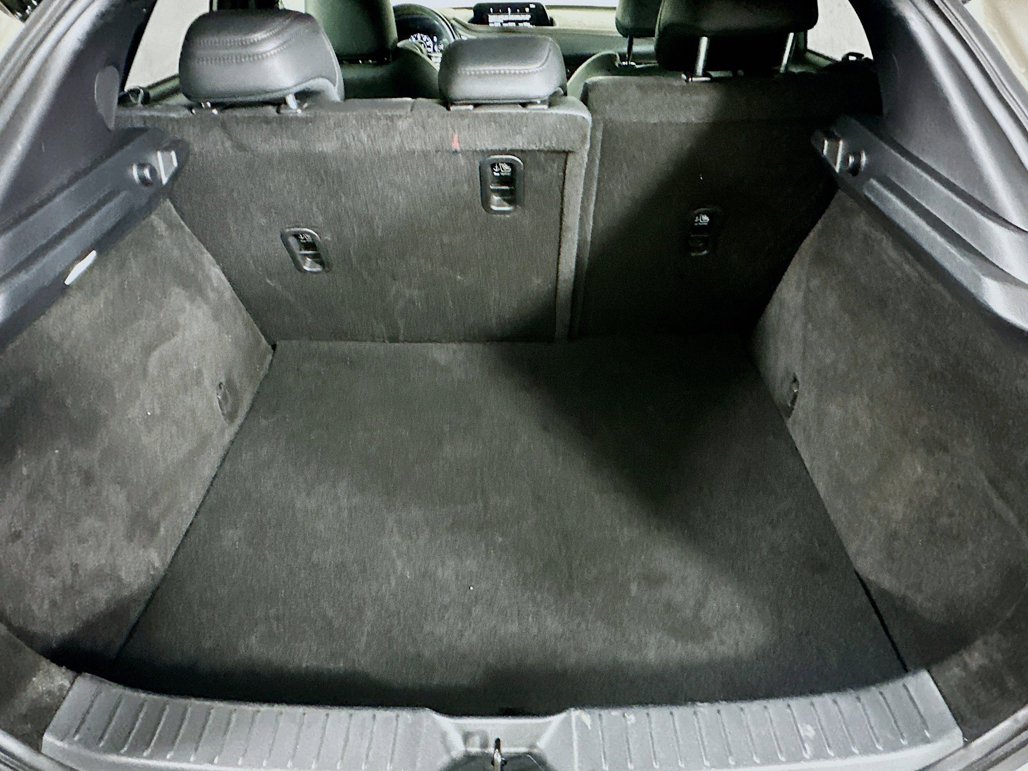 Used 2024 MAZDA CX-30 AWD 2.5 S w/ Premium Package image 29