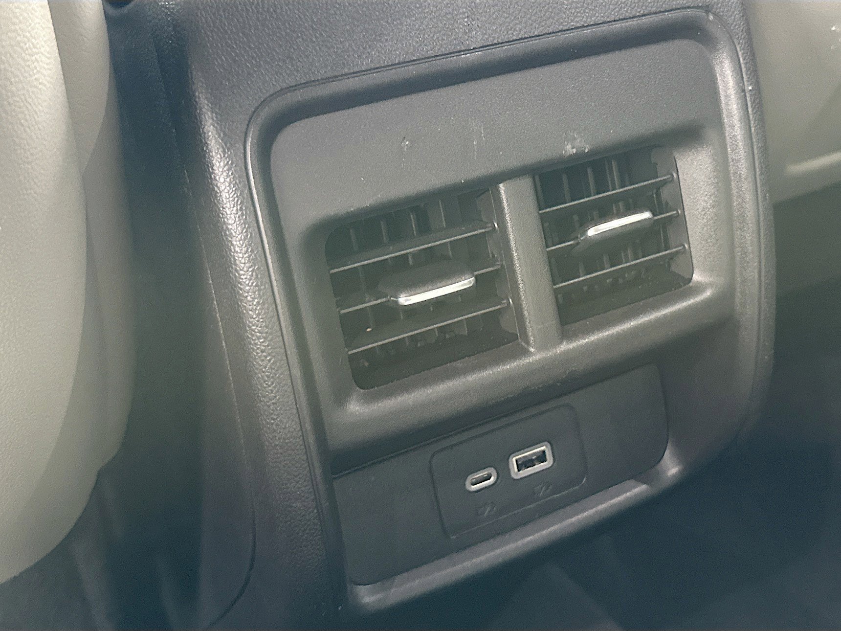 Used 2023 Cadillac XT4 Luxury w/ Driver Awareness Package image 23