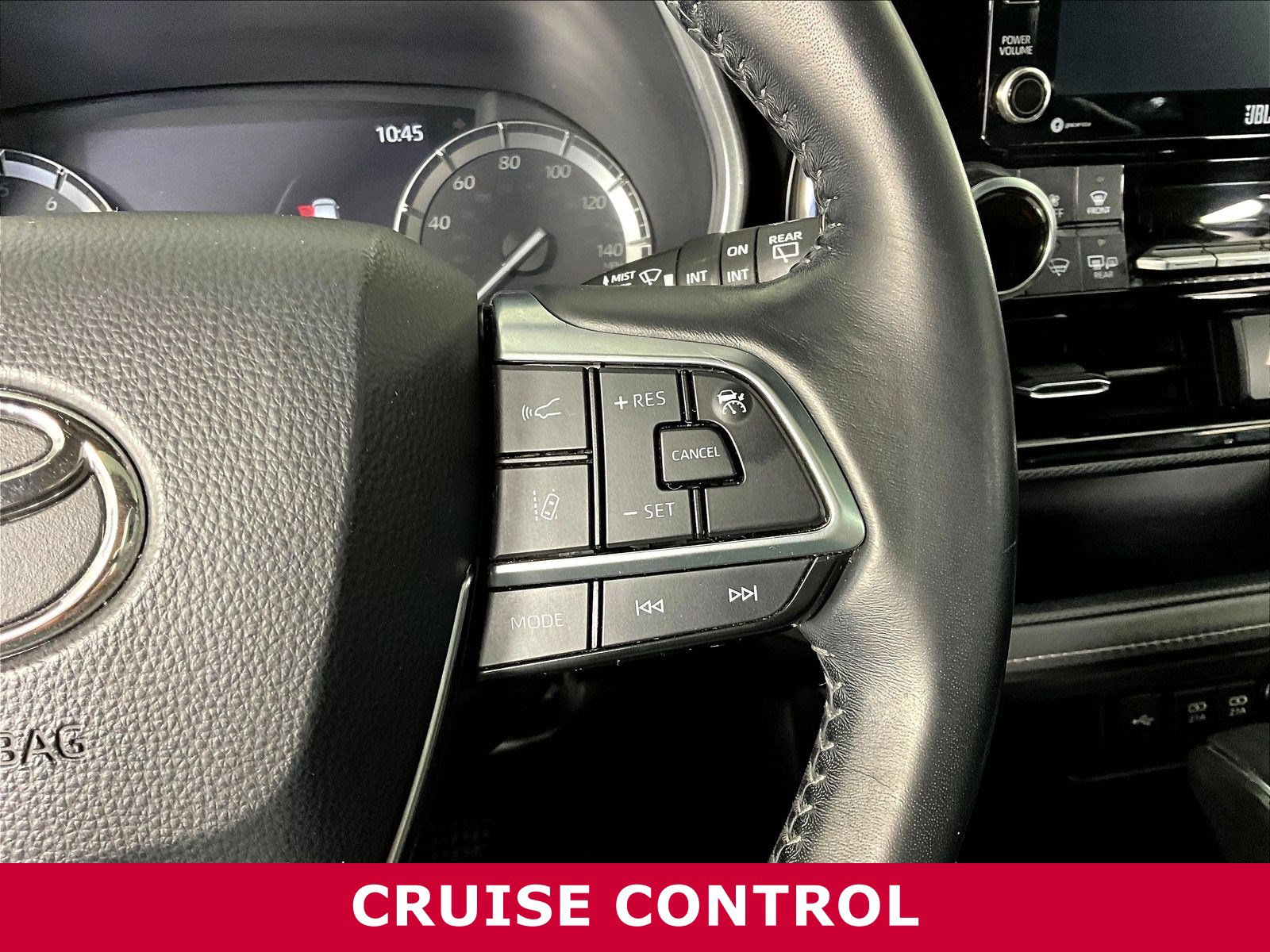 Used 2021 Toyota Highlander XSE AWD/4WD image 12