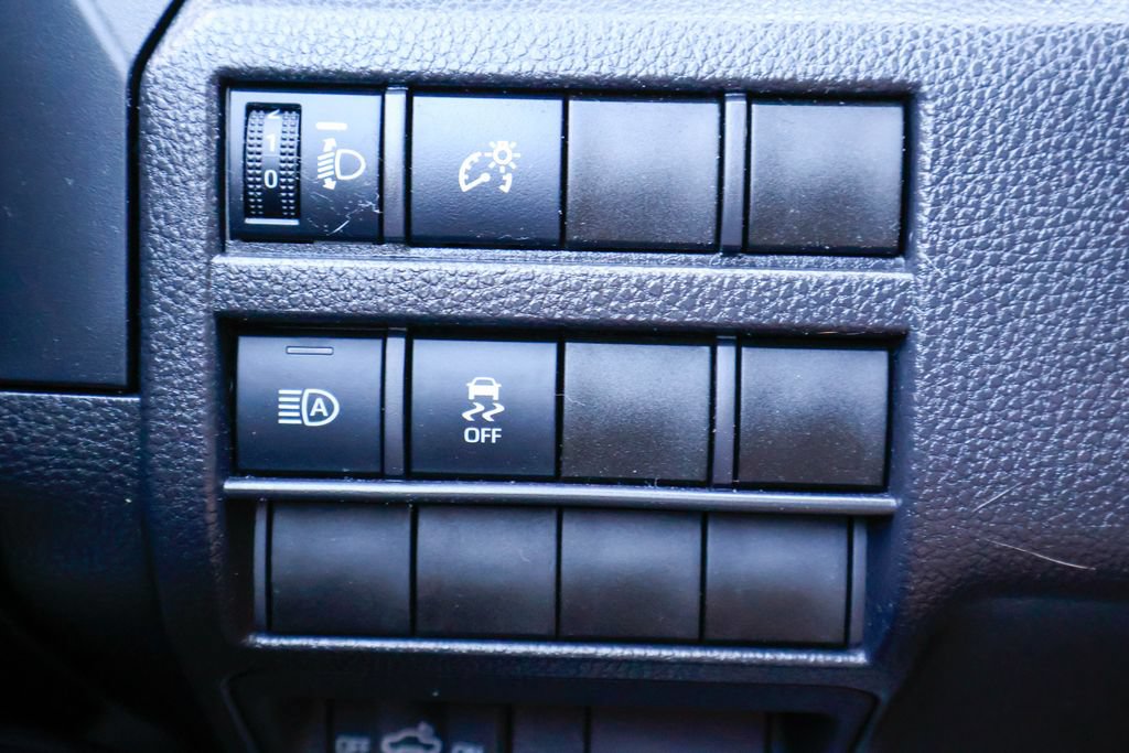Used 2025 Toyota Tacoma SR RWD image 17