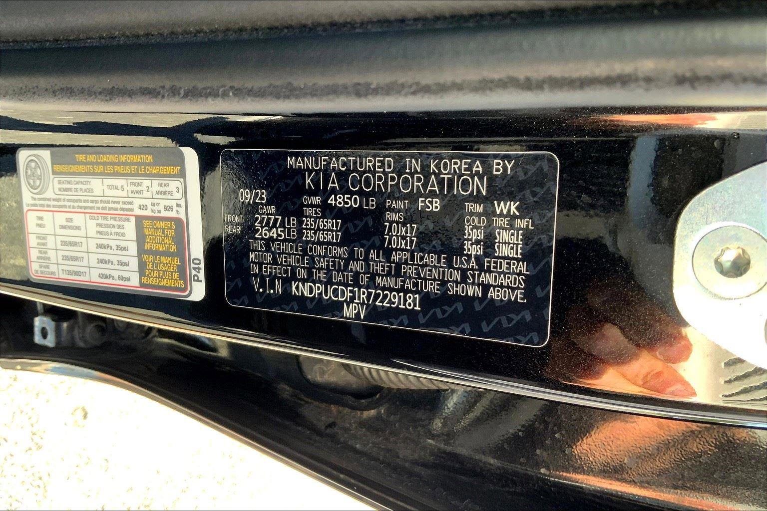 Used 2024 Kia Sportage LX image 30