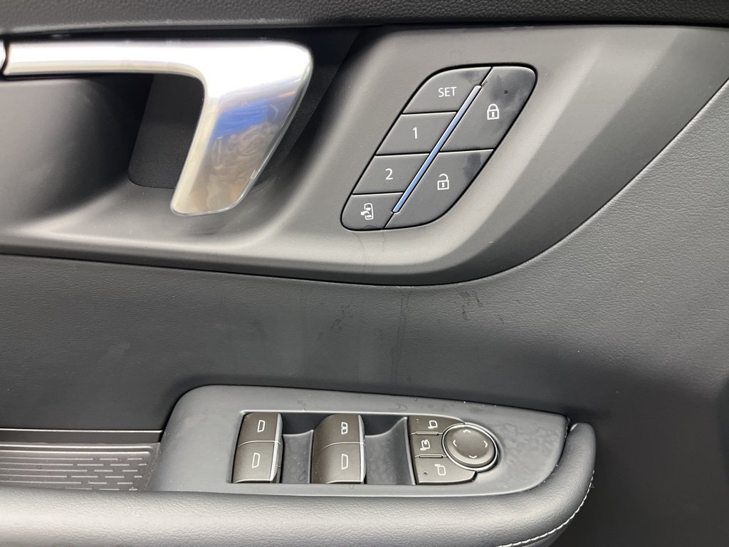 New 2026 Buick Enclave Sport Touring w/ Power Package FWD image 8