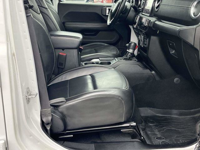 Used 2018 Jeep Wrangler Unlimited Sahara image 23