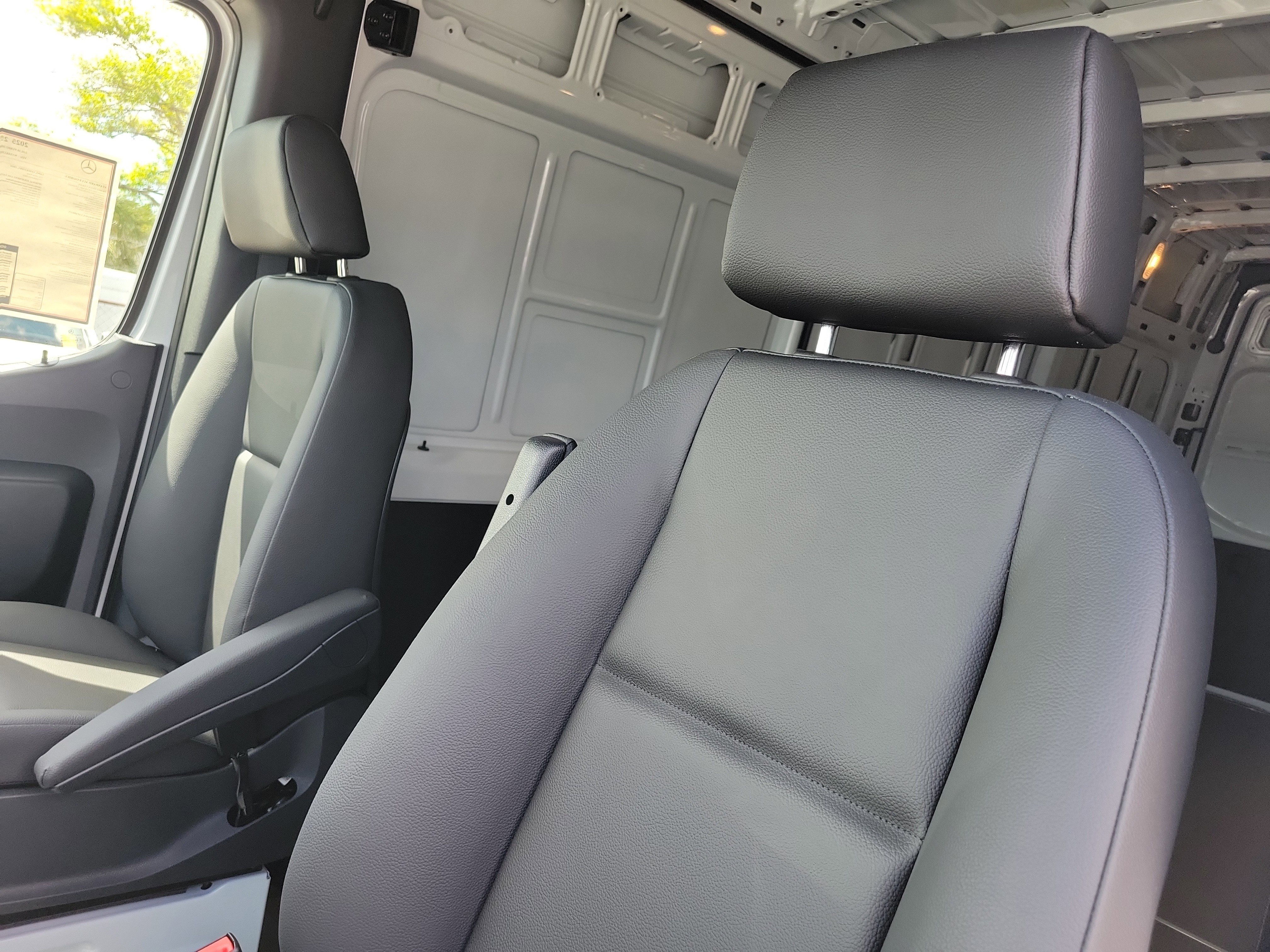 New 2025 Mercedes-Benz Sprinter 2500 image 19