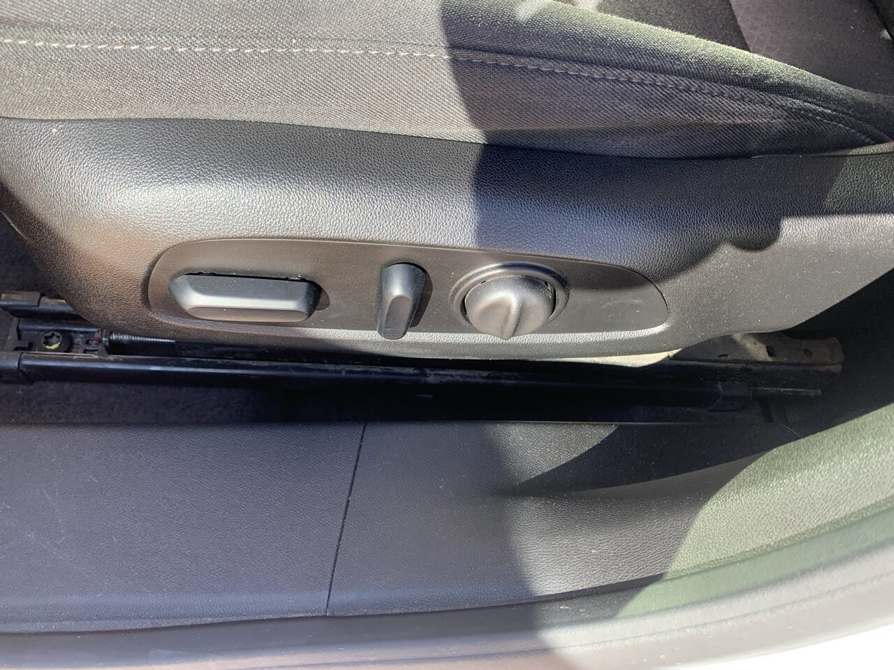 Used 2018 Chevrolet Malibu LT image 13