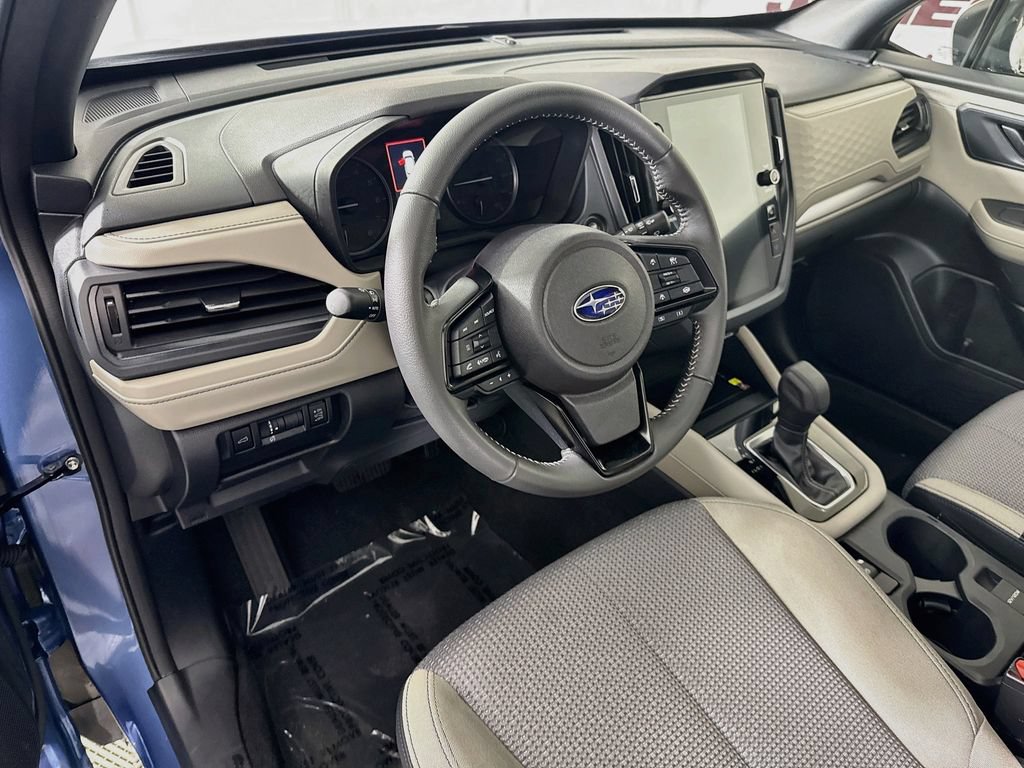 Used 2025 Subaru Forester Premium AWD/4WD image 18