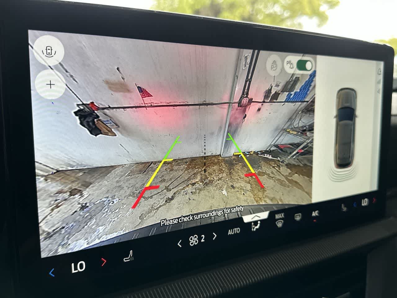 Used 2026 Ford Explorer Active RWD image 19