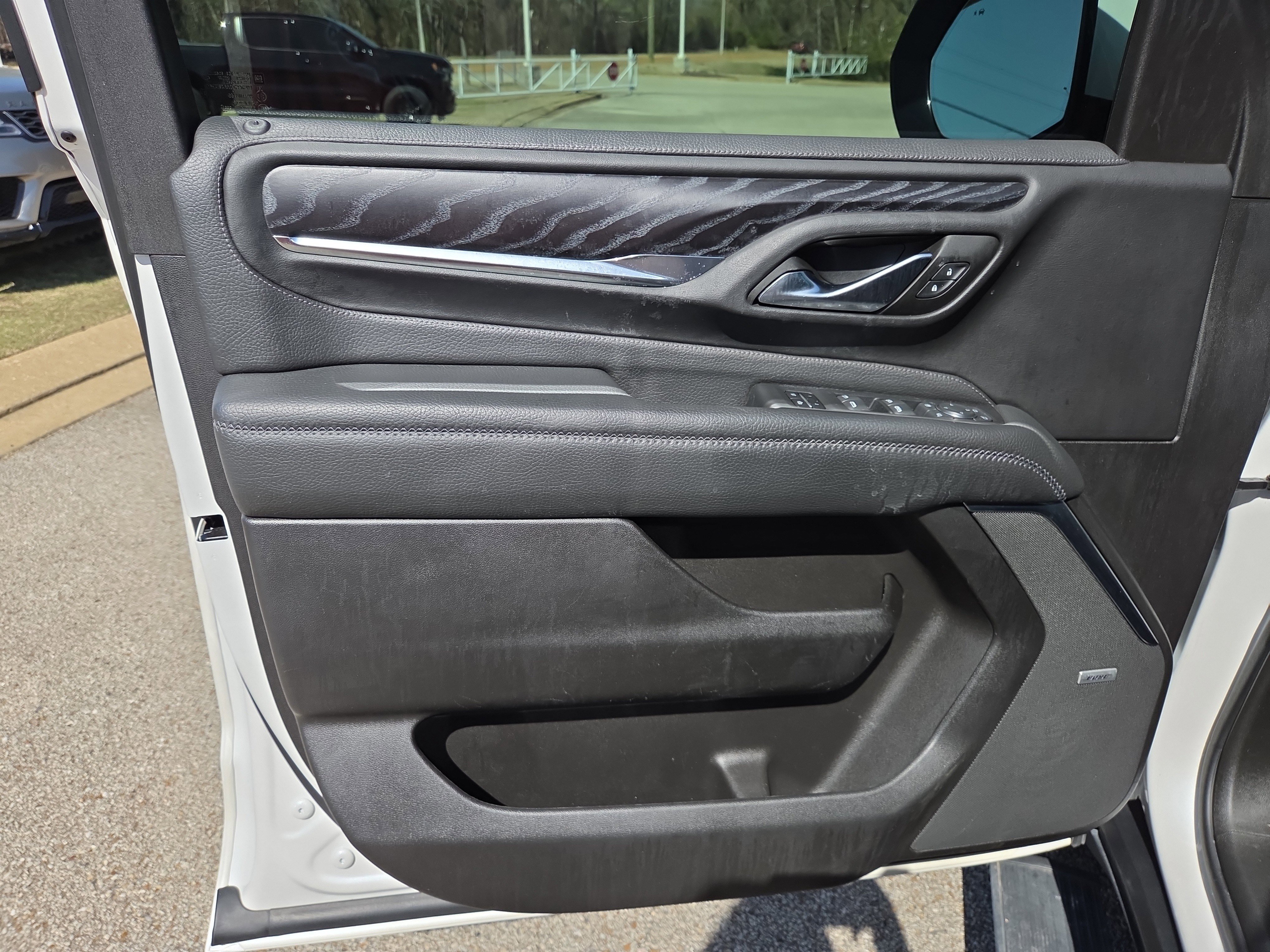 Used 2022 GMC Yukon Denali image 6