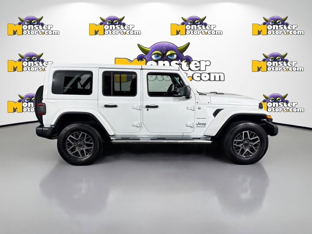 Used 2024 Jeep Wrangler Unlimited Sahara AWD/4WD image 4