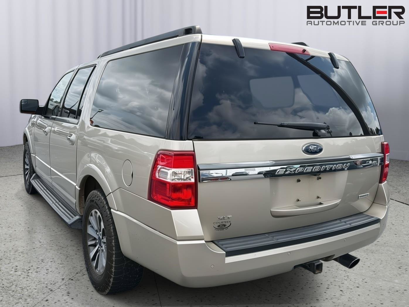 Used 2017 Ford Expedition EL XLT w/ Equipment Group 202A AWD/4WD image 10