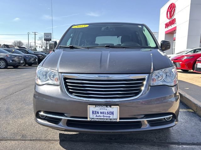 Used 2015 Chrysler Town & Country Touring w/ Driver Convenience Group image 2