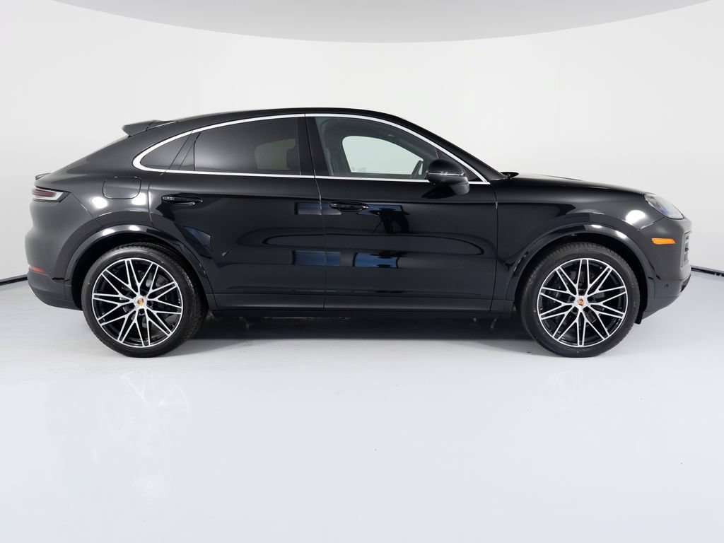 New 2026 Porsche Cayenne Coupe AWD/4WD image 11