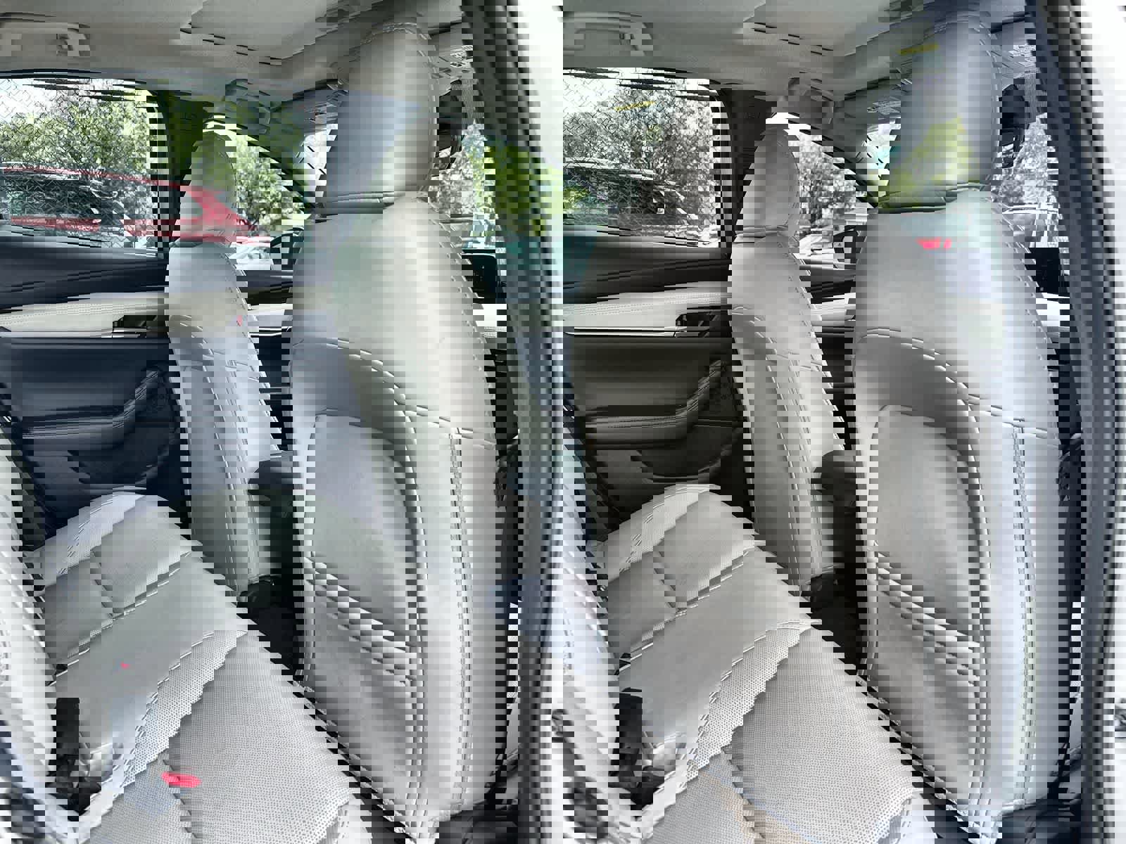 Used 2025 MAZDA MAZDA3 2.5 Turbo Sedan w/Premium Plus image 18