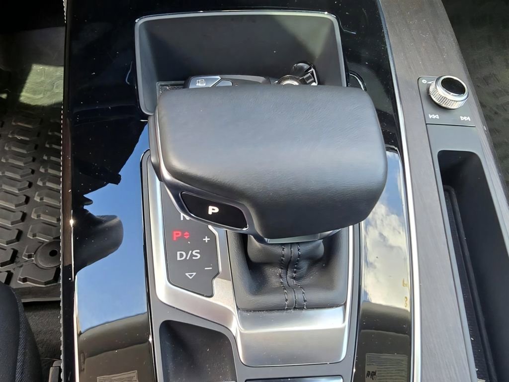 Used 2023 Audi Q5 2.0T Premium Plus w/ Premium Plus Package AWD/4WD image 20