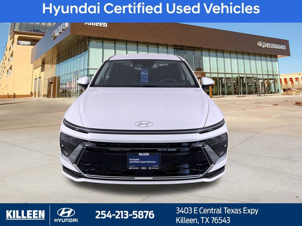 Used 2025 Hyundai Sonata SE image 2