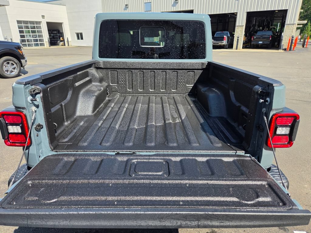 New 2026 Jeep Gladiator Mojave AWD/4WD image 17