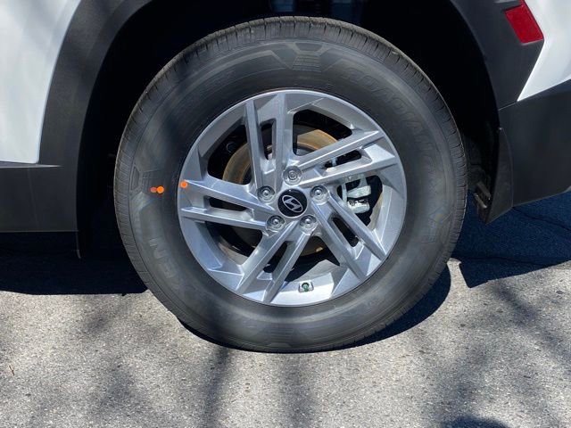 Used 2025 Hyundai Tucson SE image 35