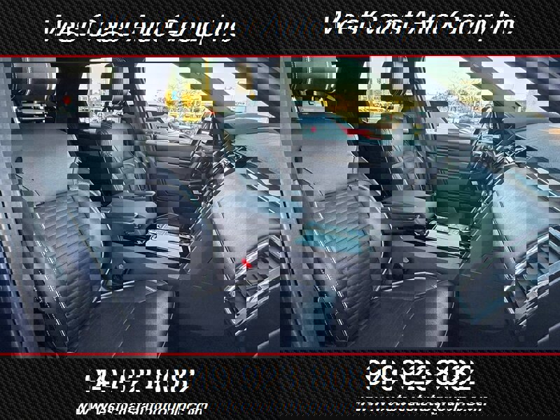 Used 2020 Land Rover Discovery HSE image 6