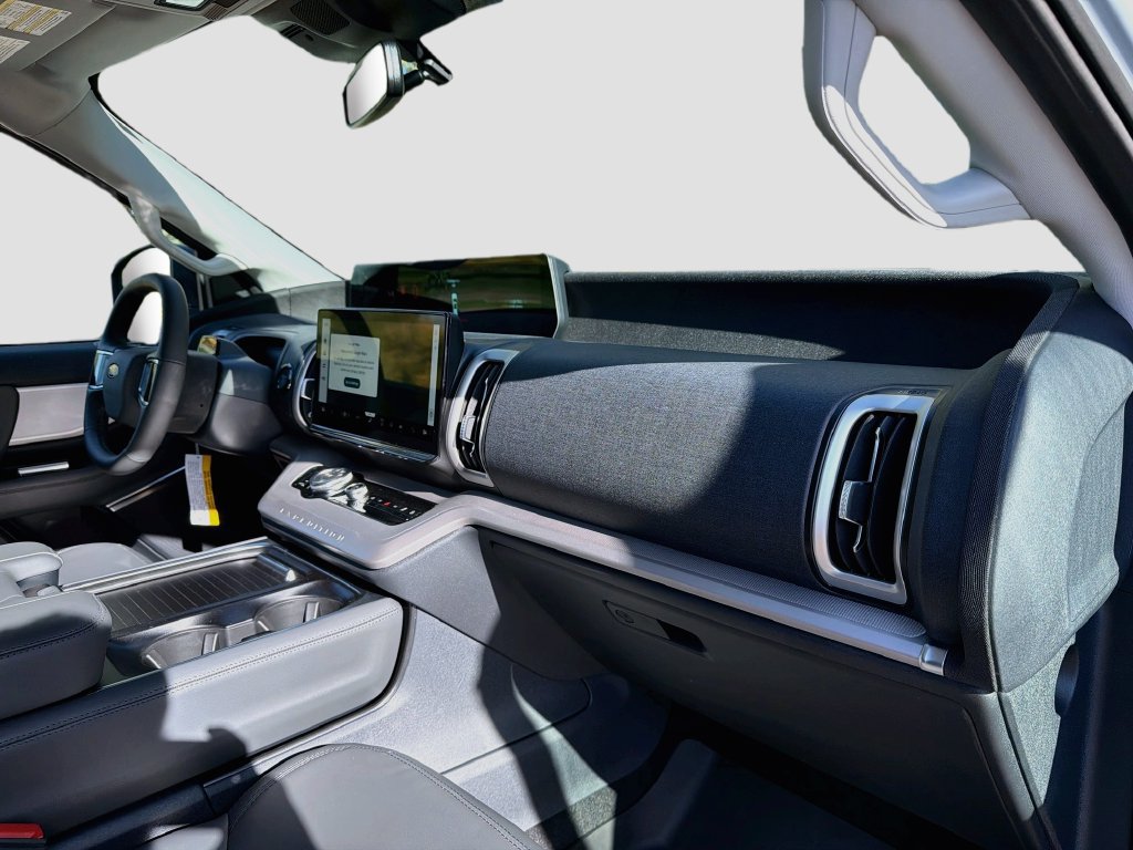 New 2027 Ford Expedition Active AWD/4WD image 33