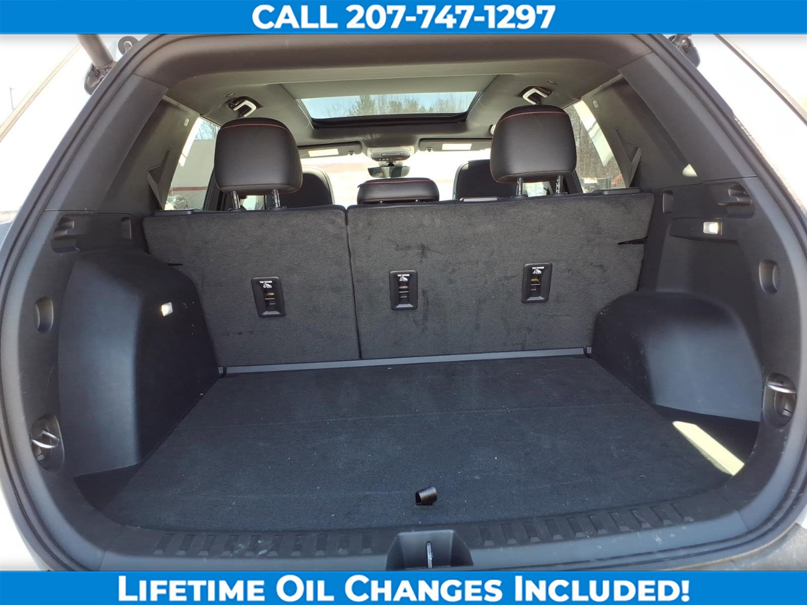 Used 2025 Chevrolet Equinox RS w/ Safety and Technology Package AWD/4WD image 10