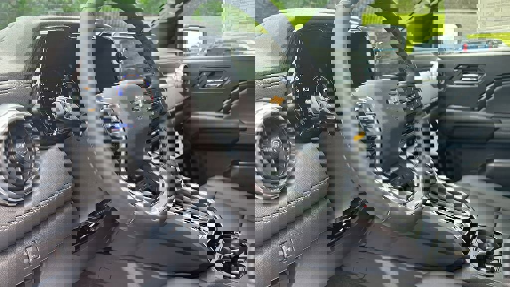 New 2025 Chevrolet Colorado LT w/ LT Convenience Package image 12