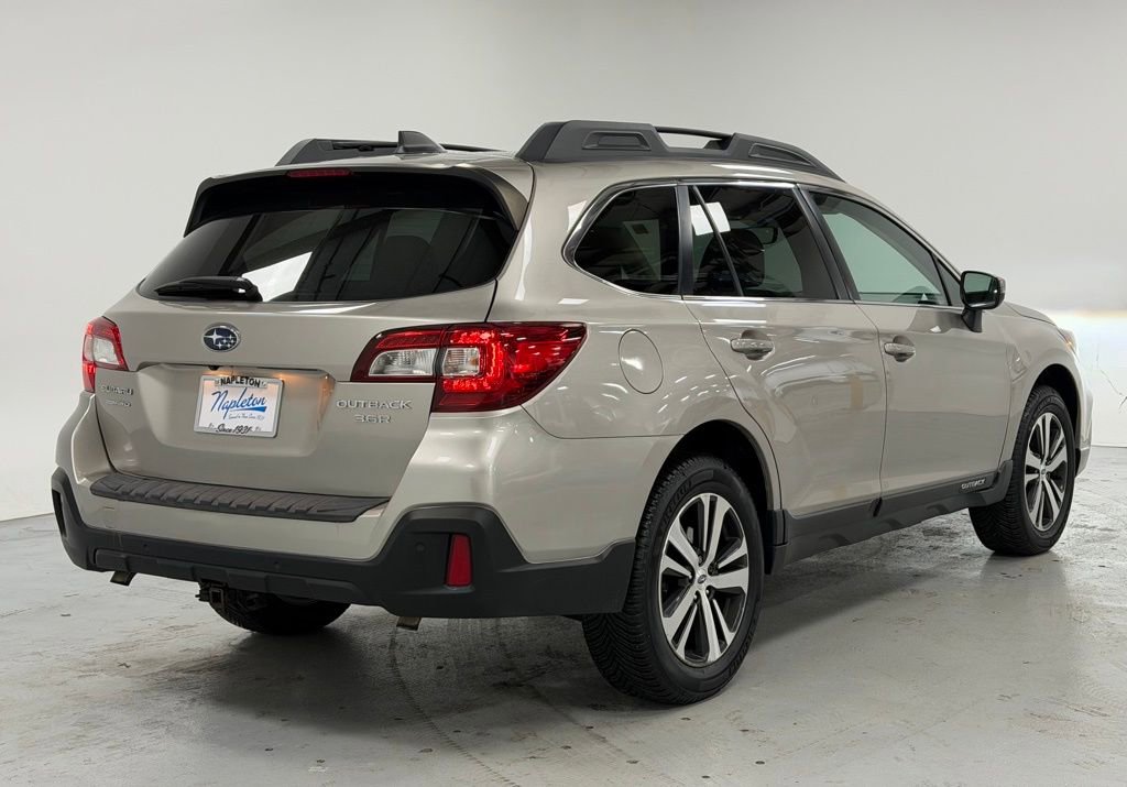 Used 2018 Subaru Outback 3.6R Limited image 4