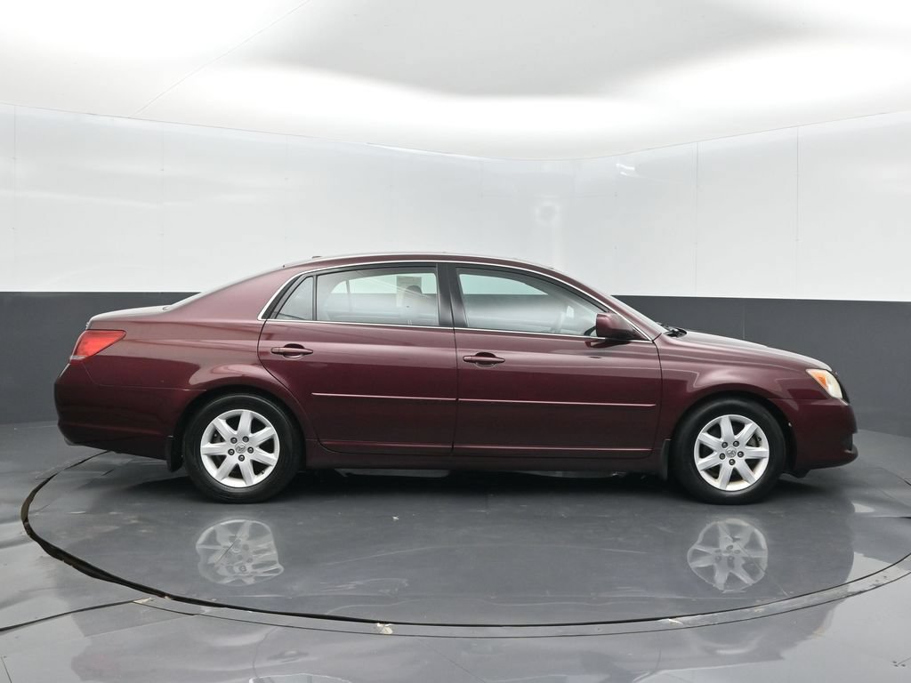 Used 2009 Toyota Avalon FWD image 5