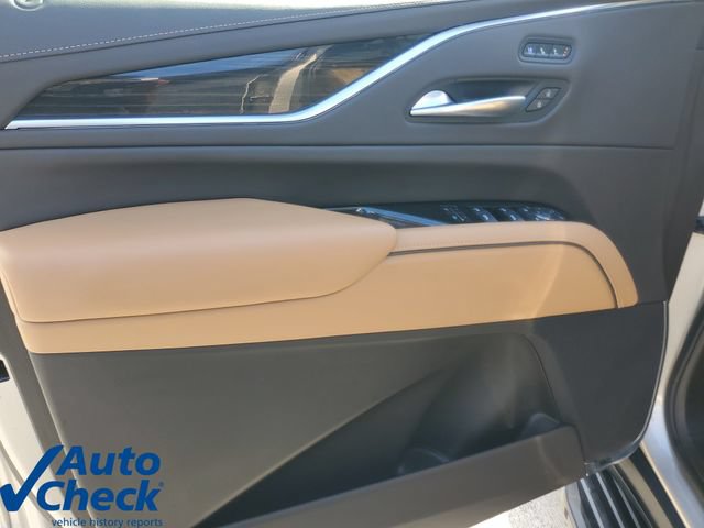 Used 2022 Cadillac Escalade Premium Luxury AWD/4WD image 21