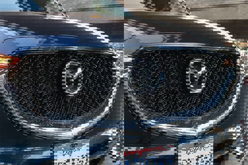 Used 2017 MAZDA CX-5 Touring image 5