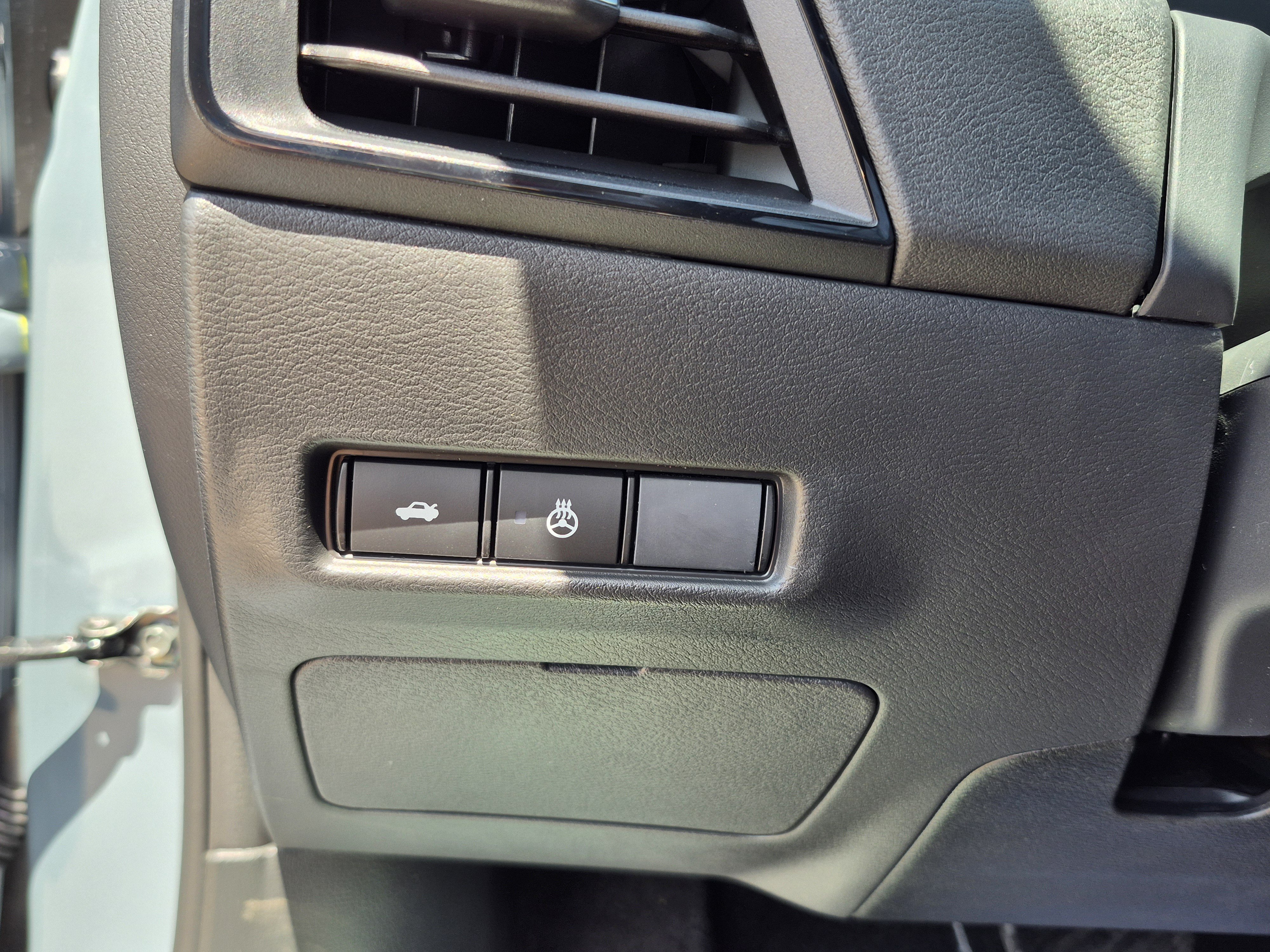 New 2026 Nissan Sentra SV w/ SV Convenience Package FWD image 28