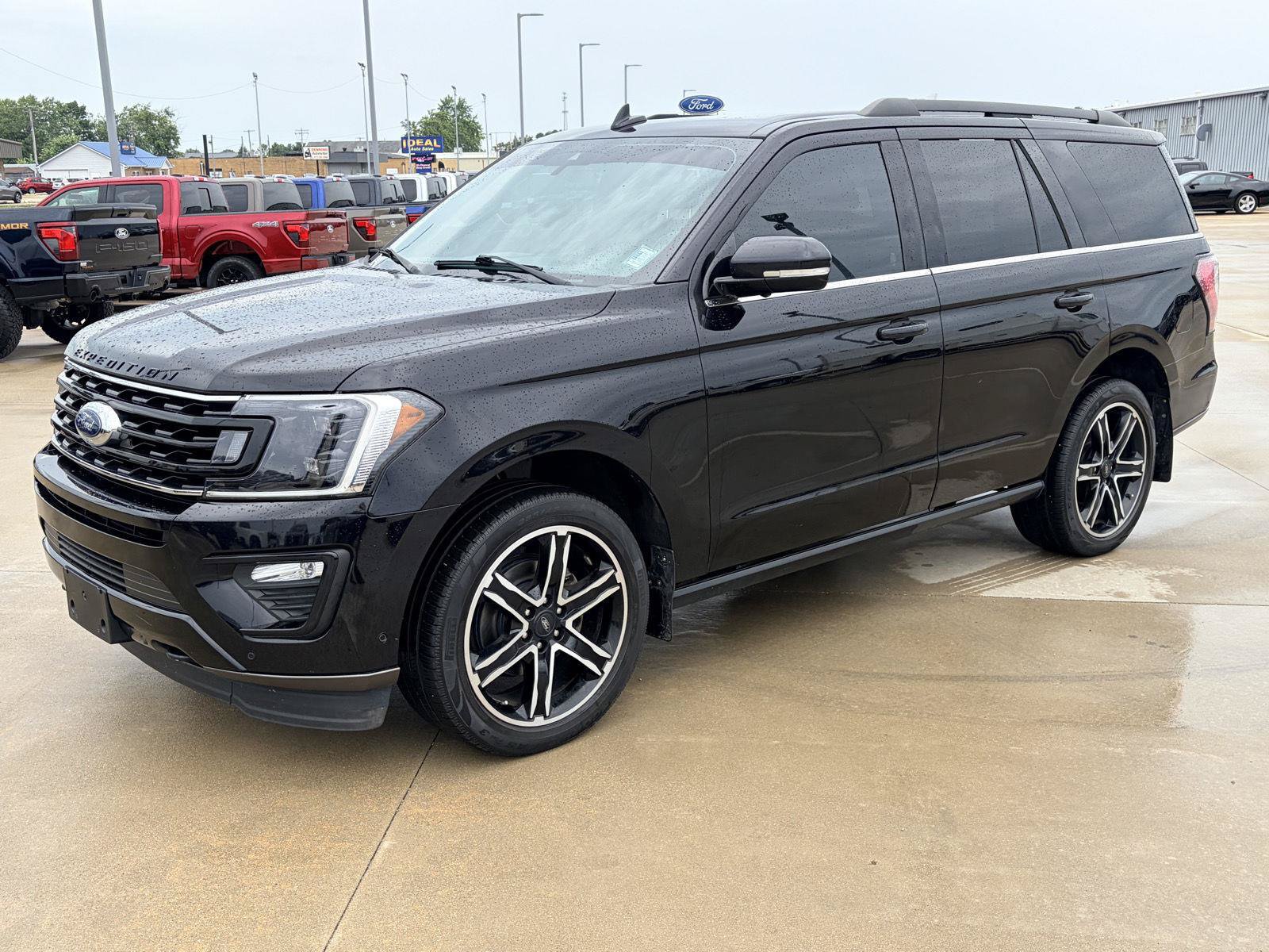 Used 2021 Ford Expedition Limited w/ Equipment Group 303A AWD/4WD image 38