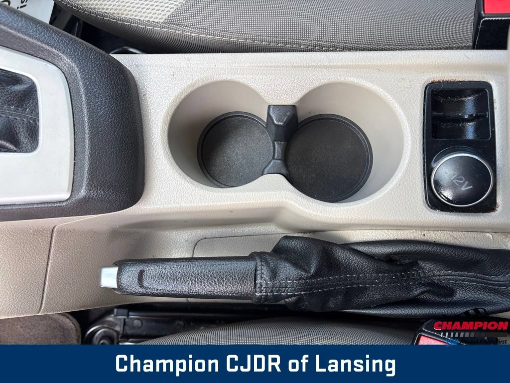 Used 2014 Ford Focus SE FWD image 21