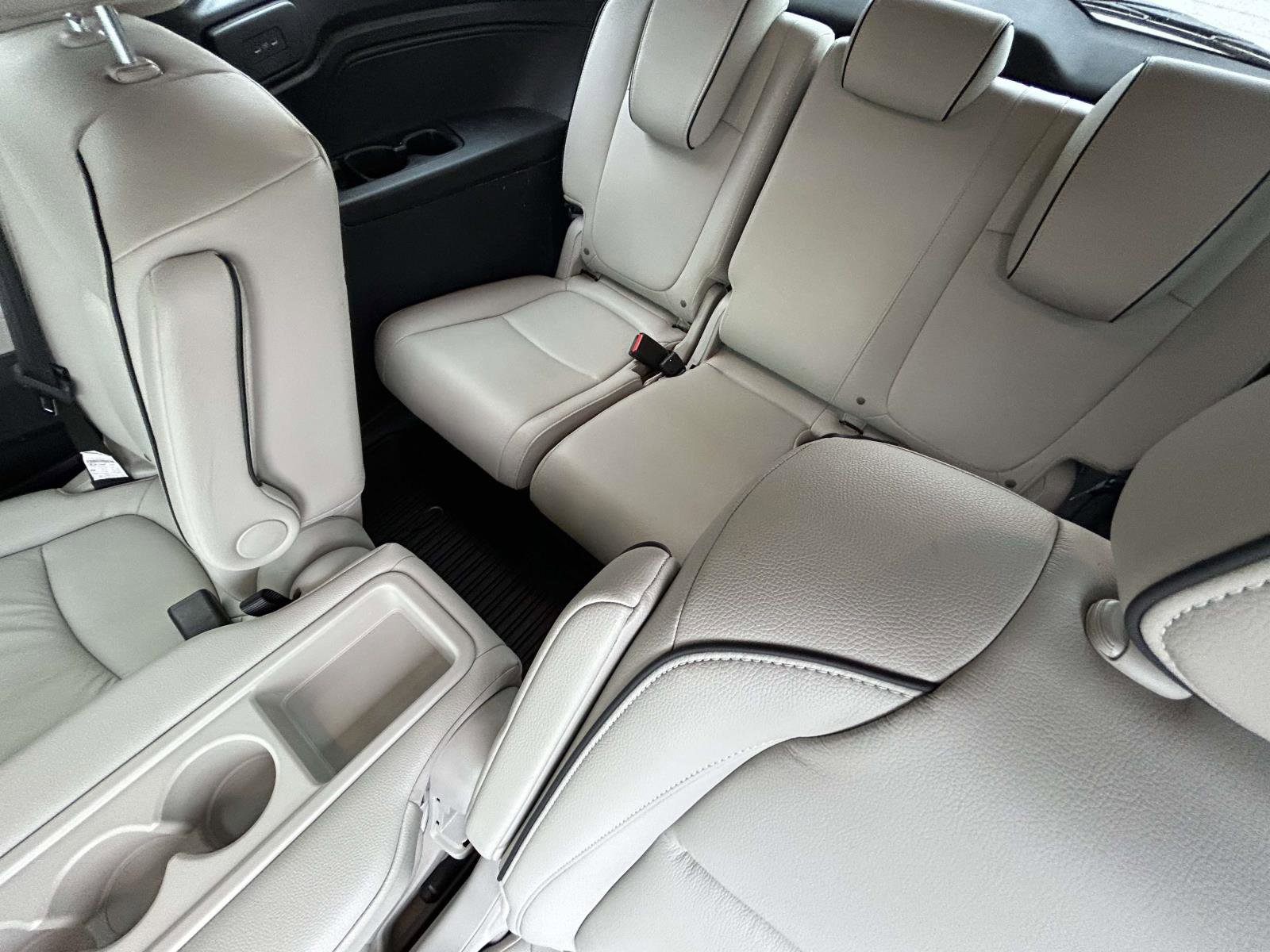 Used 2025 Honda Odyssey Touring image 13