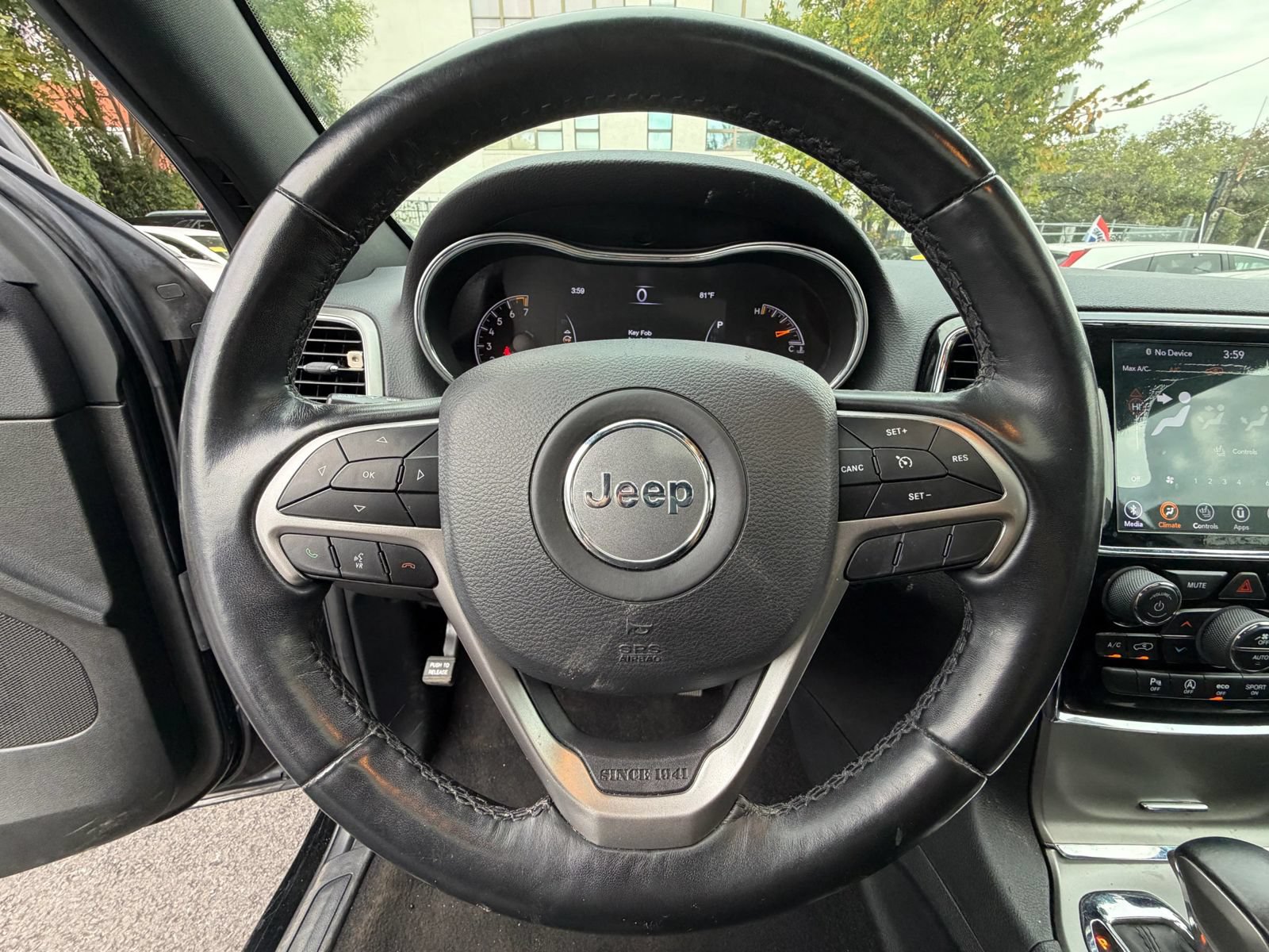 Used 2019 Jeep Grand Cherokee Altitude AWD/4WD image 14