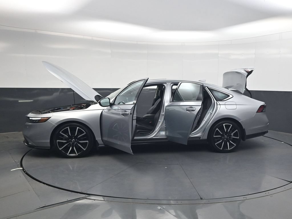Used 2025 Honda Accord Touring image 40