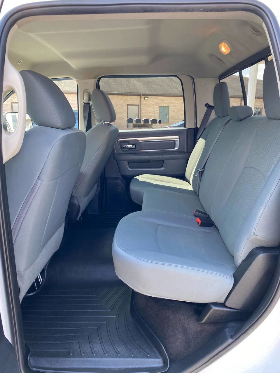 Used 2017 RAM 2500 SLT image 24