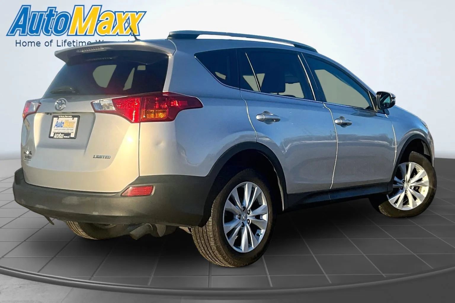 Used 2013 Toyota RAV4 Limited FWD image 6