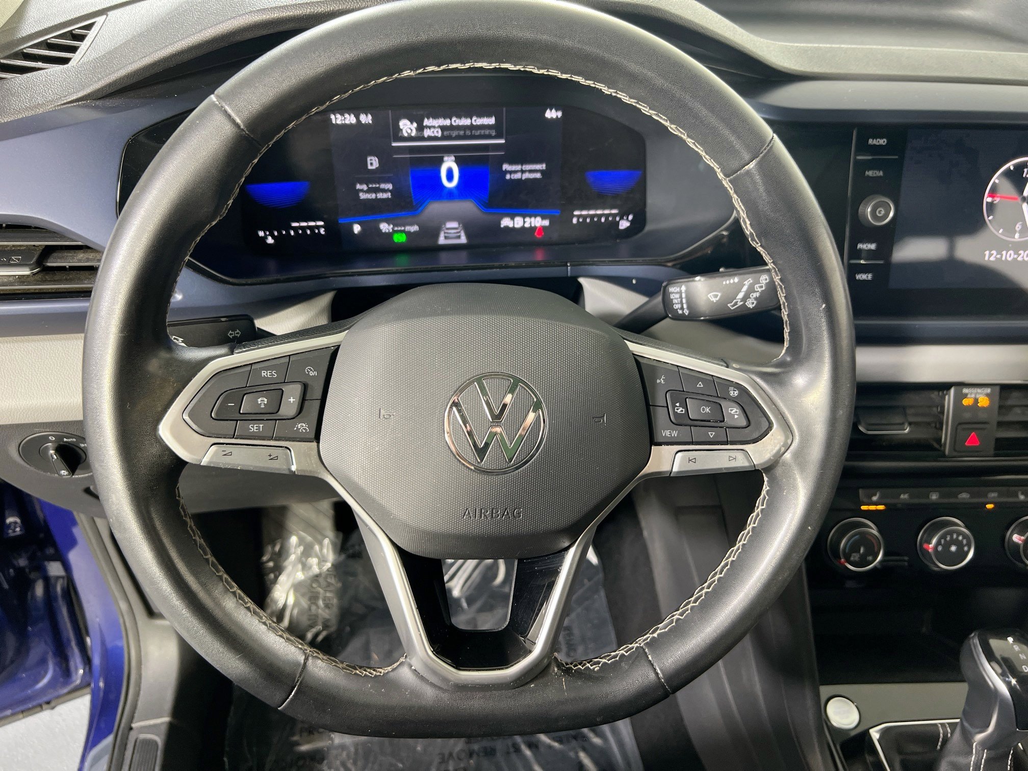 Used 2023 Volkswagen Taos SE image 11