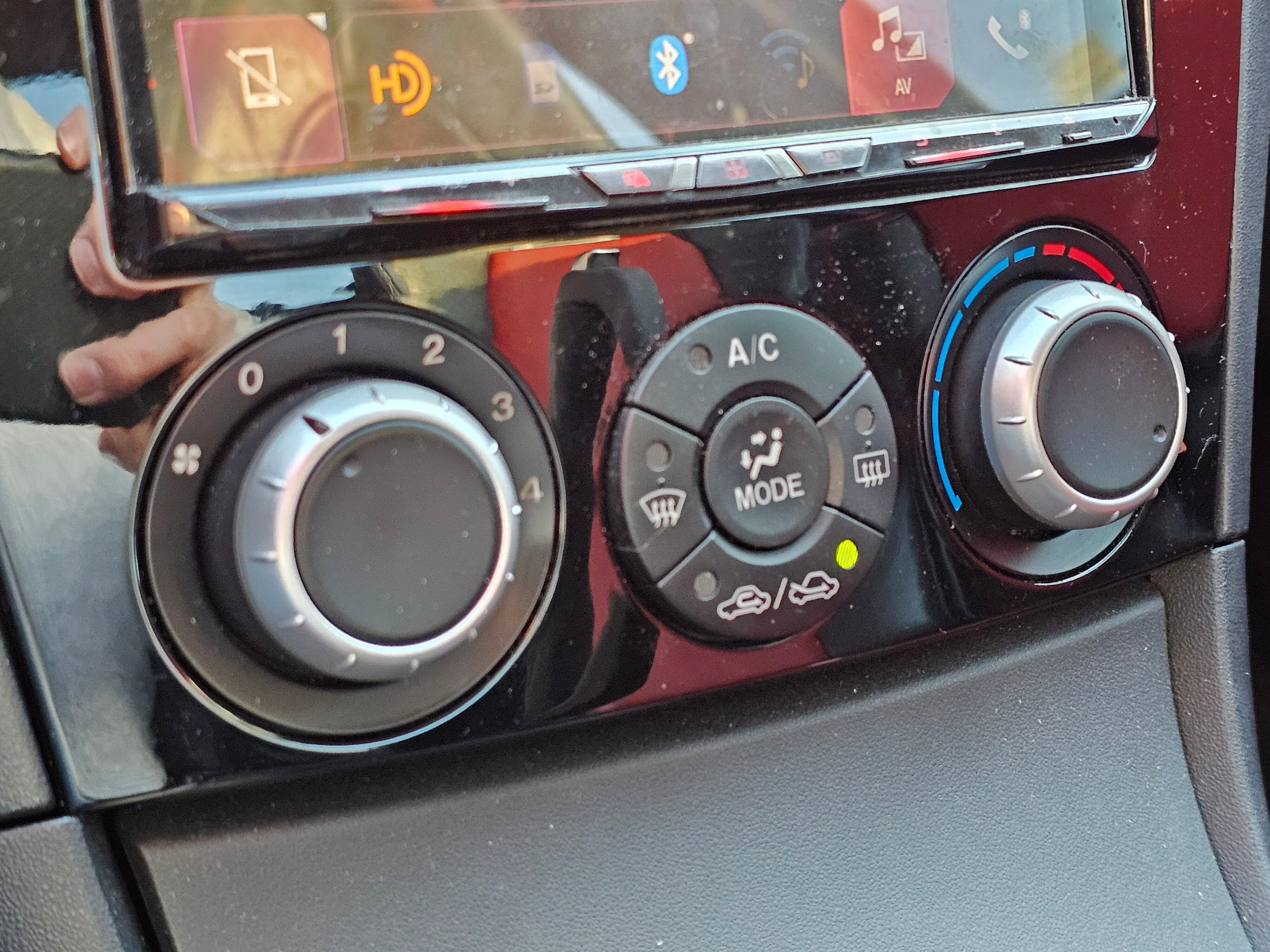 Used 2004 MAZDA RX-8 w/ MT Grand Touring Pkg image 28