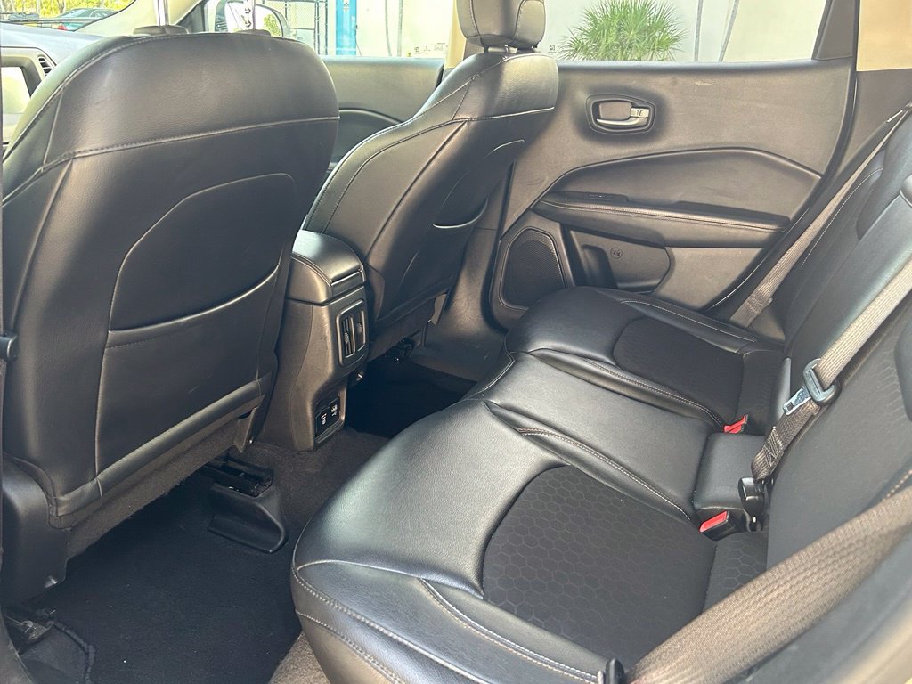 Certified 2018 Jeep Compass Latitude w/ Popular Equipment Group FWD image 40