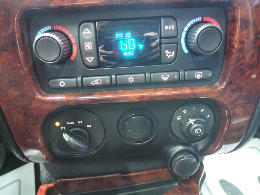 Used 2007 GMC Envoy Denali AWD/4WD image 19