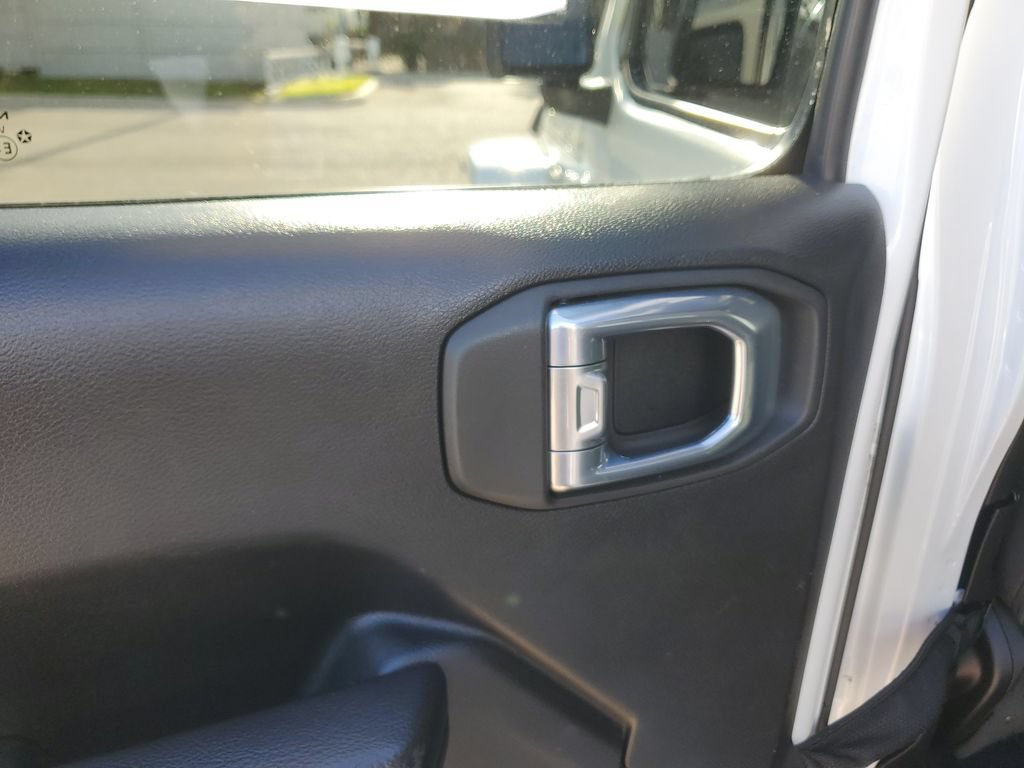 Used 2022 Jeep Gladiator Sport AWD/4WD image 17