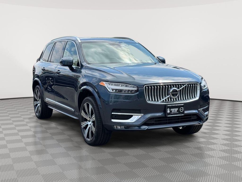 Used 2025 Volvo XC90 B6 Plus w/ Protection Package image 2