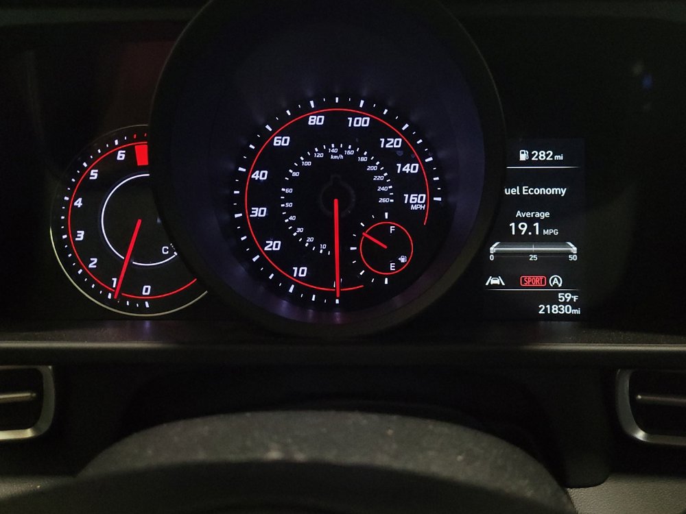 Used 2022 Hyundai Elantra SE image 23