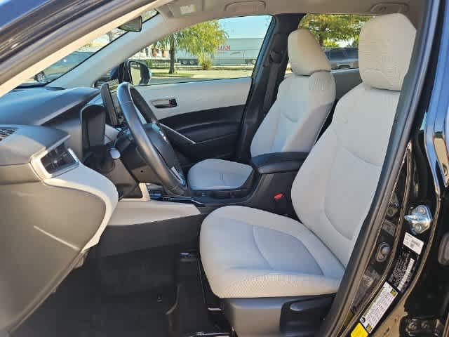 Used 2023 Toyota Corolla Cross LE FWD image 14