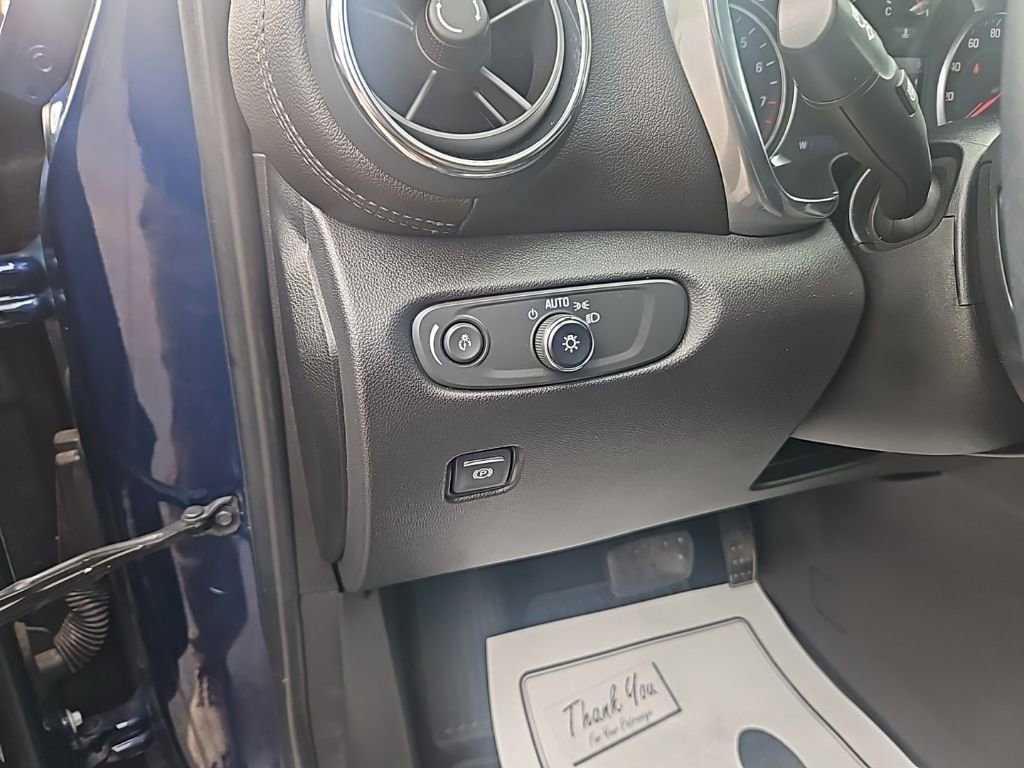 Used 2022 Chevrolet Blazer LT w/ Sound & Technology Package AWD/4WD image 11