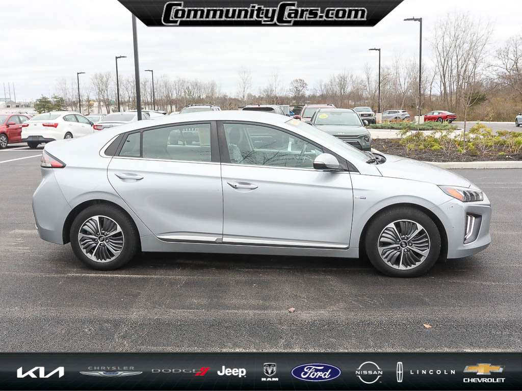 Used 2020 Hyundai Ioniq SEL image 8